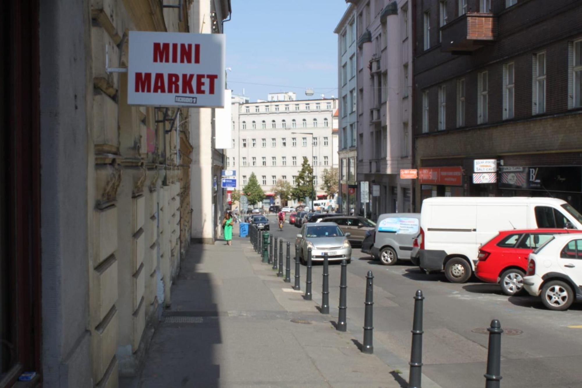 Alba Hostel Prague Exterior photo